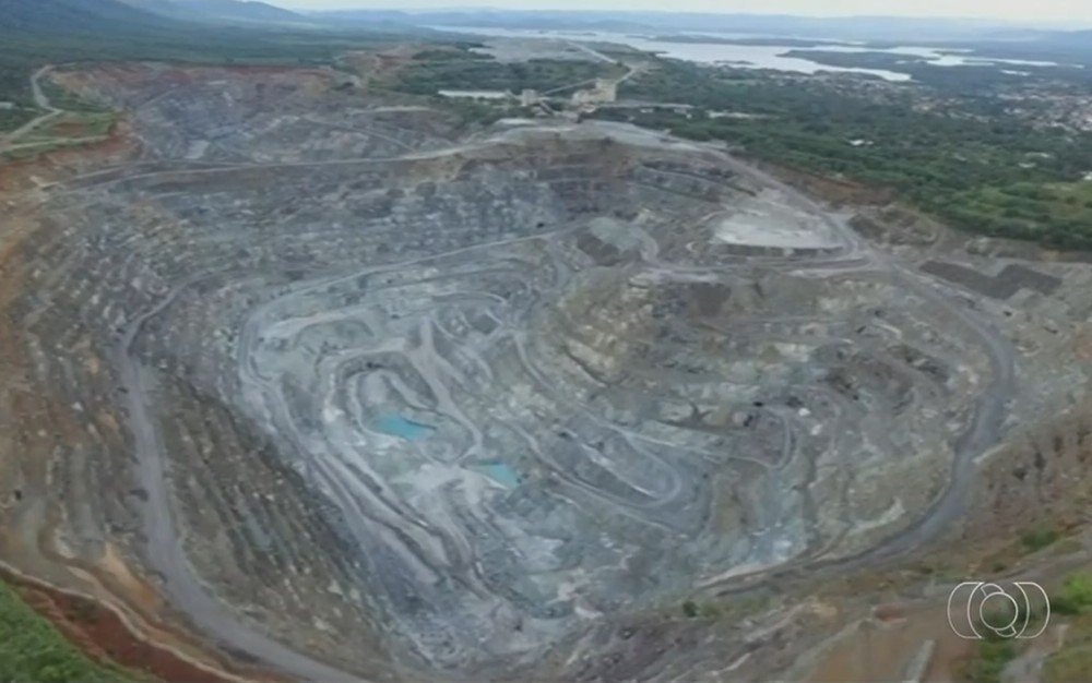 extrai amaianto minacu